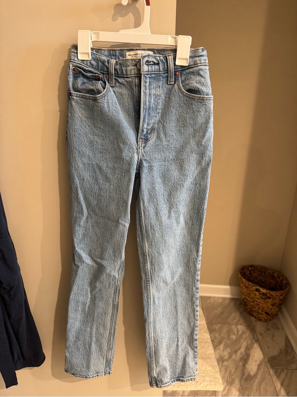 Abercrombie & Fitch Light Blue Straight Leg Jeans - Women's